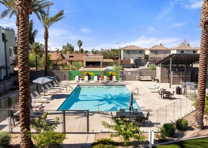 Appartement Desert Escape Townhome - Pool & Gym Phoenix