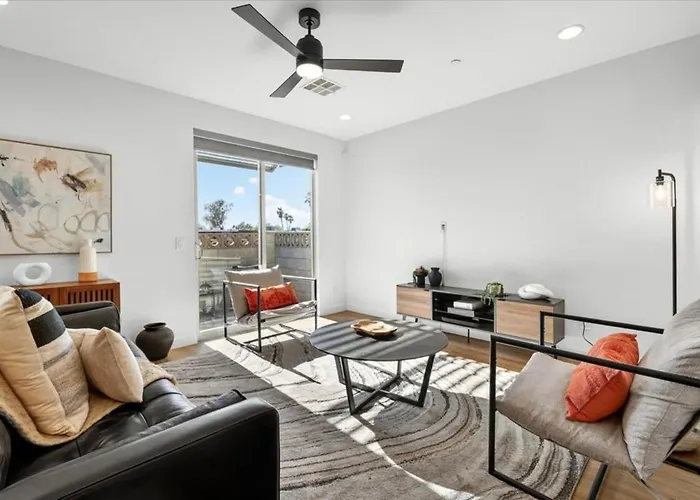 Appartement Desert Escape Townhome - Pool & Gym