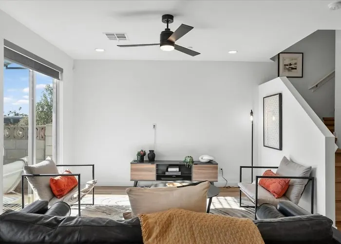 Desert Escape Townhome - Pool & Gym Appartement Phoenix